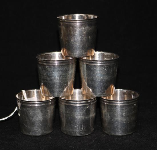 A set of six late 18th/early 19th century French 950 standard silver tots, 145 grams.